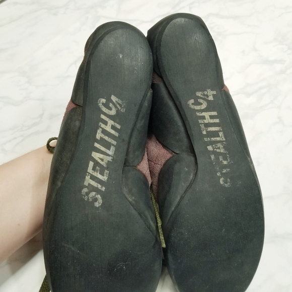 5.10 Five Ten Stealth C4 Men’s Climbing Shoes Red Green Black Size 7.5 - Picture 2 of 16